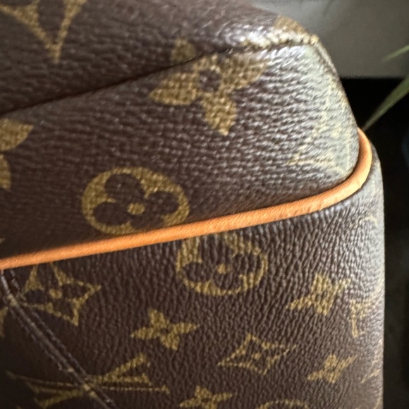 💯 authentic Louis Vuitton totally mm - Picture 13 of 15